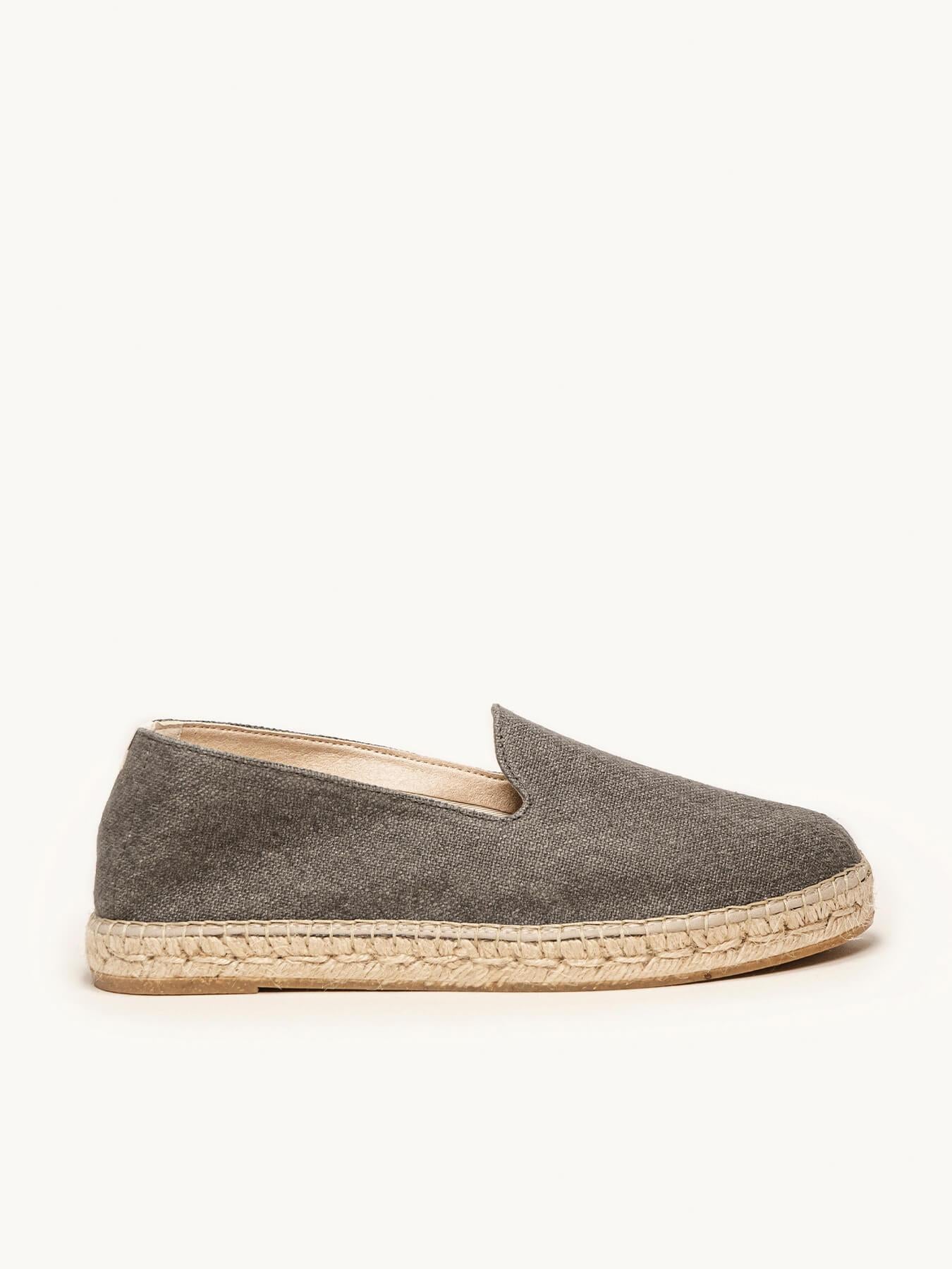 Jacinto Lino  Gris Oscuro