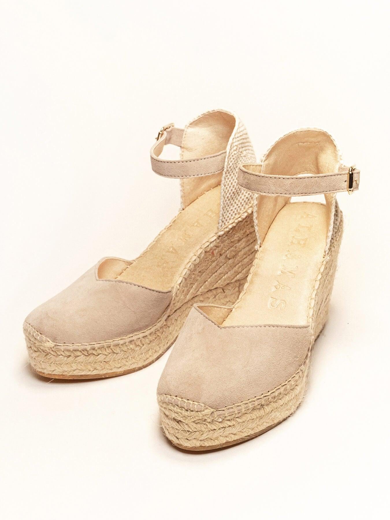 Jara Cuña Alta Ante Piedra