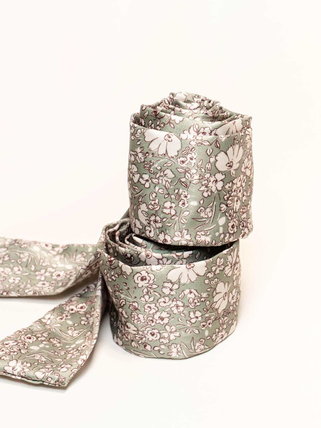 Pañuelo Flores Verde Claro