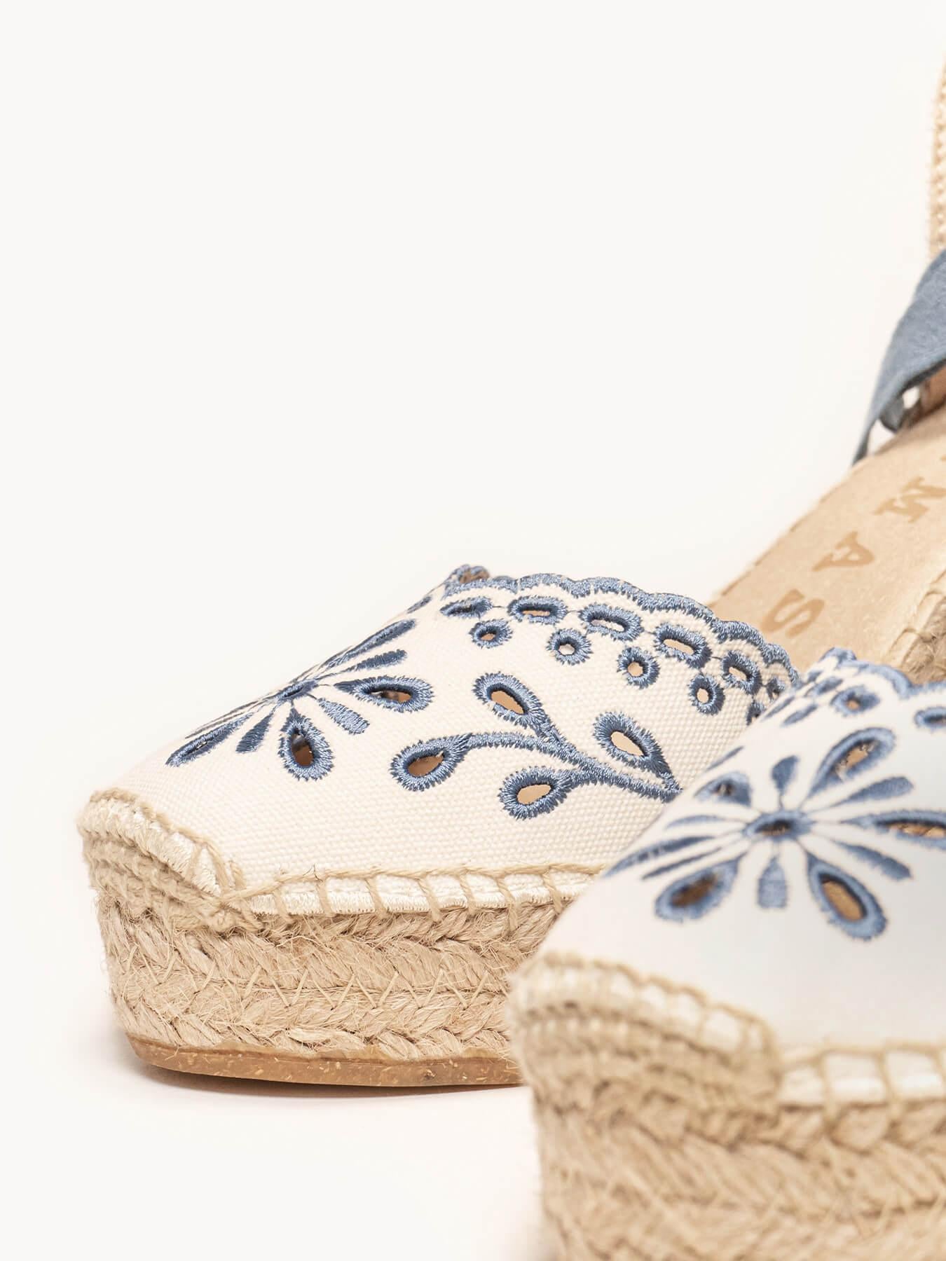 Romero Cuña Alta Lona Bordada Azul Jeans