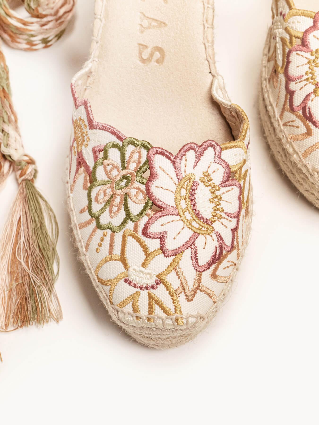 Romero Cuña Alta Bordado Silvestre Rosa